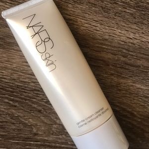 NARS skin gentle cream cleanser